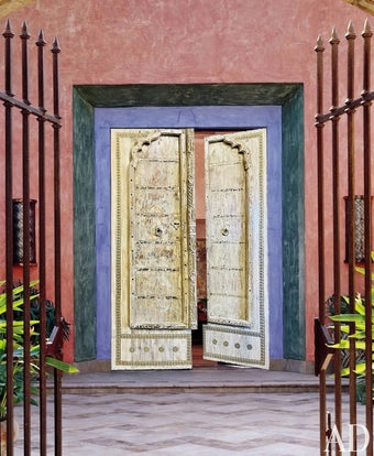 Antique Door Rustic Carved Brass Trim Farmhouse Barndoor 83