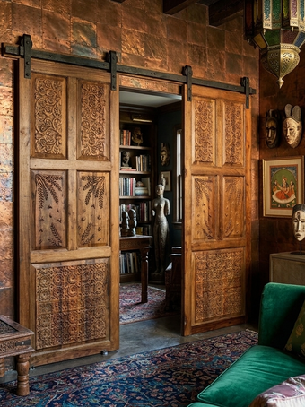 96-36 floral carved door