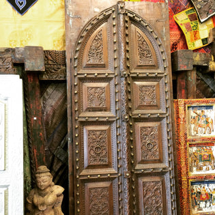  Distinctive Antique Architectural Doors Design Ideas