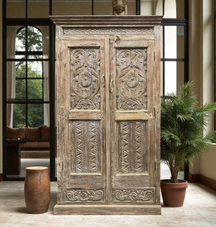  Cozy Maximalist Farmhouse Furniture & Decor | Mogulinterior