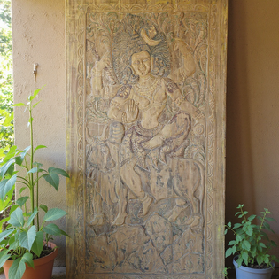  Divine Threshold: Carved Shiva Doors and the Sacred Power of Shravan