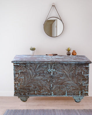  Vintage Farmhouse Design & Furniture | Mogulinterior