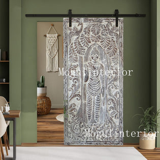  Sacred Symbols in Stillness: Carved Wall Art as Anchors of Energy