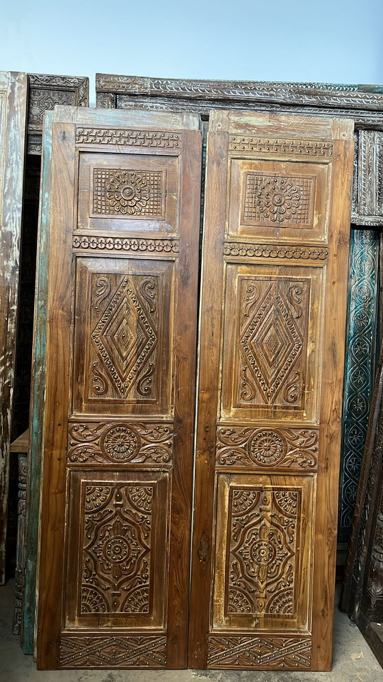 Antique Carved Door Sliding Double Door Carved Barn Door 