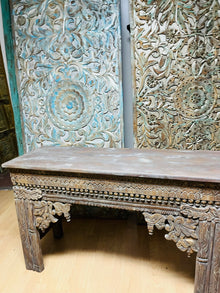  Vintage Whitewash Carved Console Table – Floral Carved Entryway Table