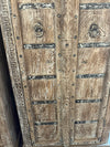 Antique-Style Arched Door Cabinet – Tall Limewashed Farmhouse Armoire 80x33
