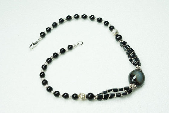 Handmade Necklaces Black Onyx Beads Pendent