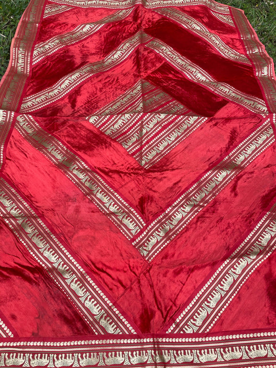 Dark Pink Indian Tapestry – Embroidered Wall Hanging & Boho Wall Décor