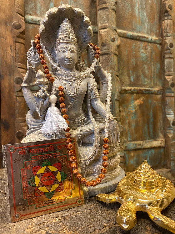 Lakshmi Altar - Sacred Geometry Maha Laxmi Yantra, Hand