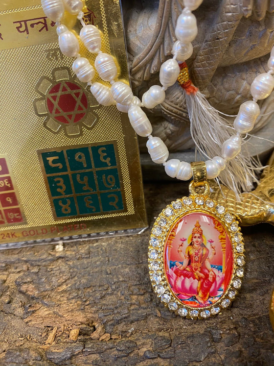 Business Altar - Vyapar Vridhi Yantra, Laxmi Pearls Mala